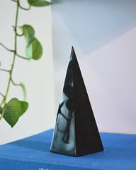 Black Onyx Tall Pyramid 8in