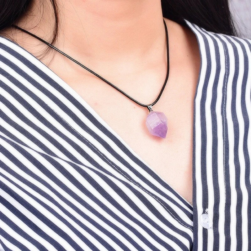 Natural Amethyst Irregular Rough Stone Pendant Clavicle Transparent Quartz Lady Fashion Jewelry Healing Lucky Necklace Gift