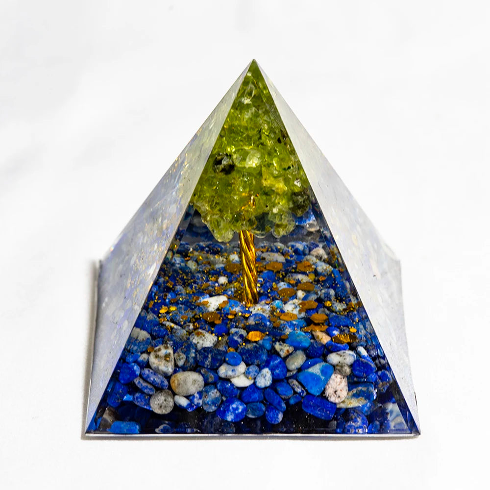 Natural Crystal Energy Generator Pyramid Peridot Amethyst Reiki Healing Chakra Resin Pyramid Egyptian Decor Room Decoration 1pc